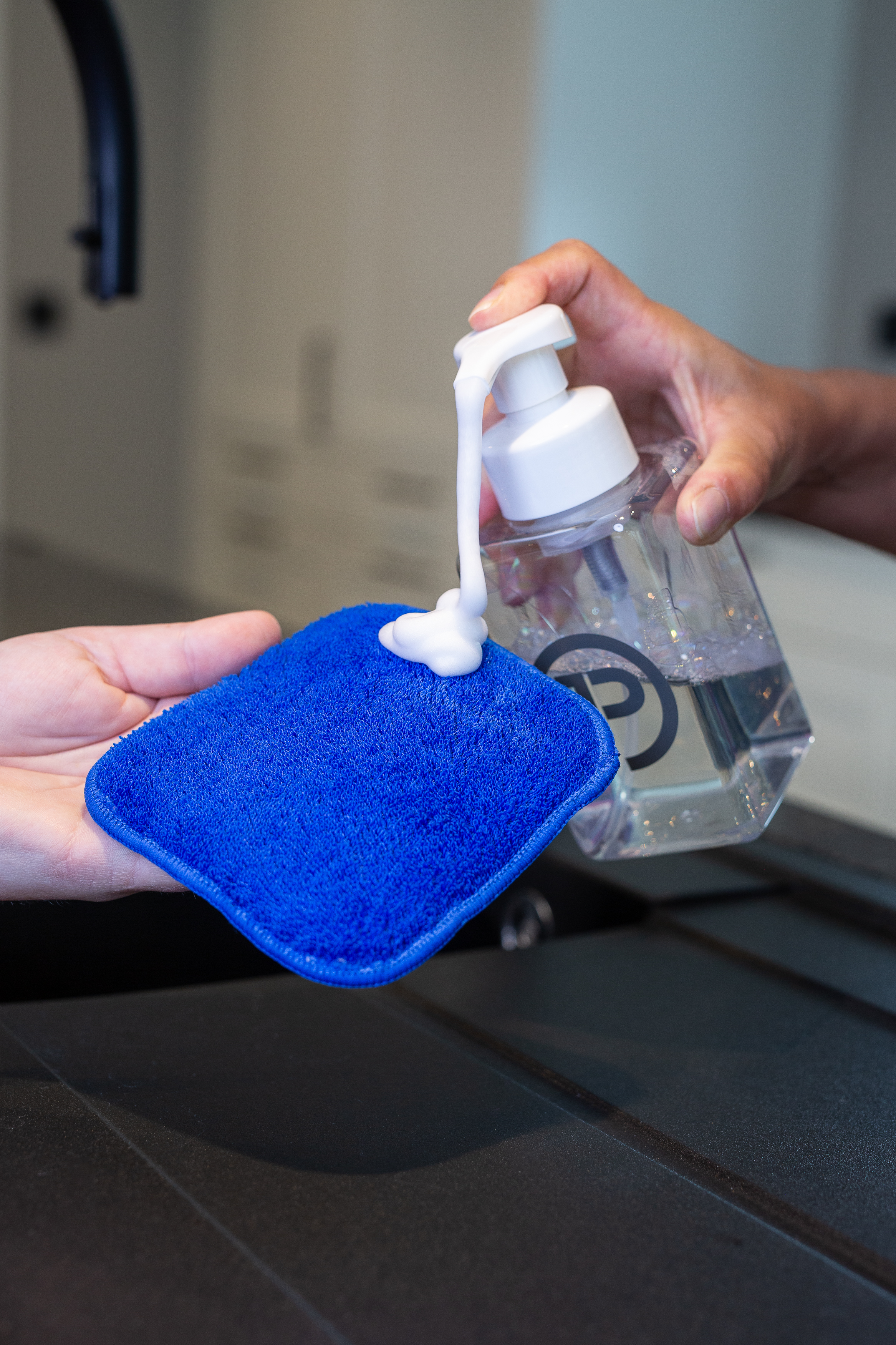 FOAMY - foam dispenser